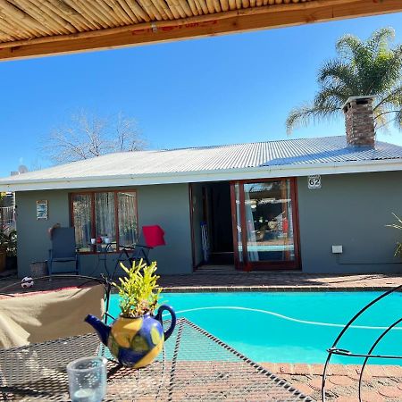 Tuinhuis Oudtshoorn Exterior photo