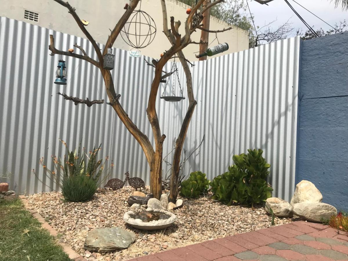 Tuinhuis Oudtshoorn Exterior photo