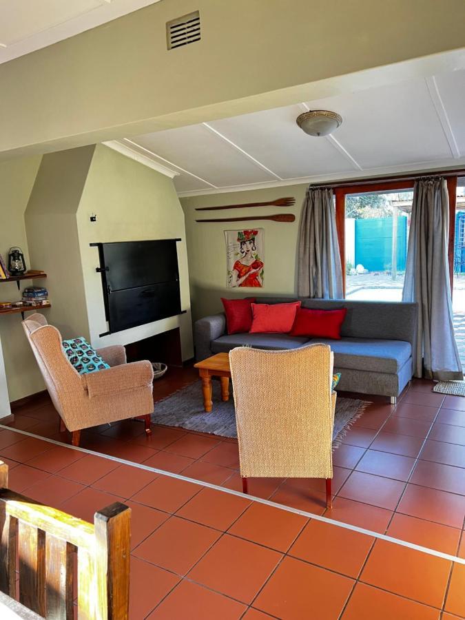 Tuinhuis Oudtshoorn Exterior photo