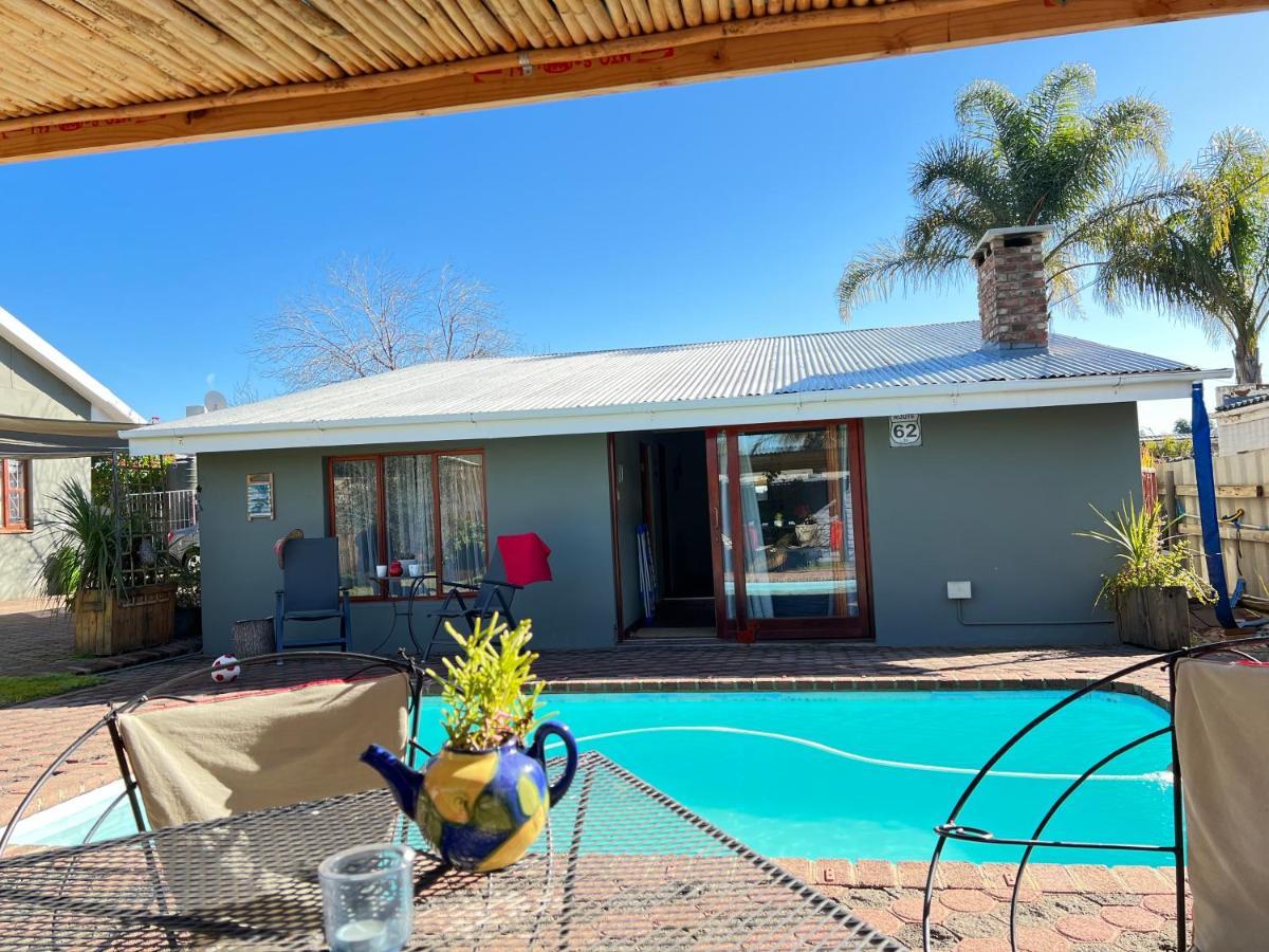 Tuinhuis Oudtshoorn Exterior photo